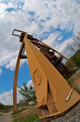 Géant au pieds d'acier_5624481427_l.jpg